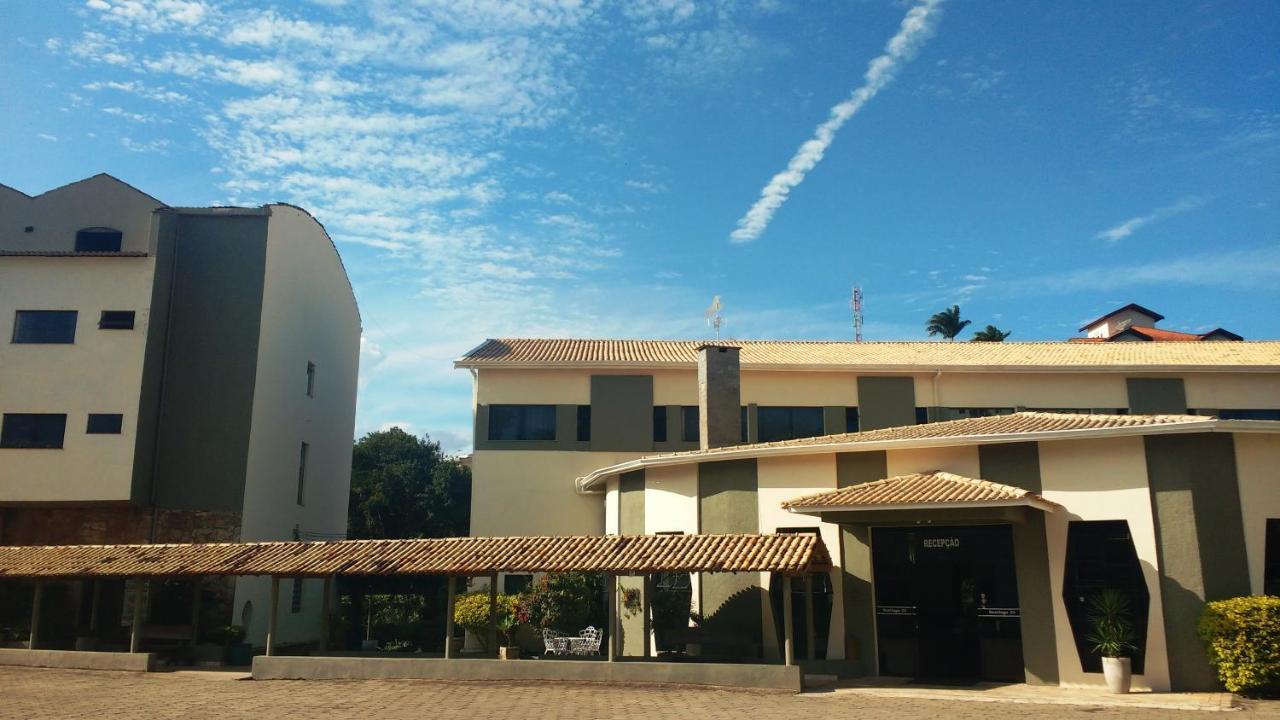 Hotel Santiago Lindoia Exterior photo